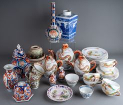 A collection of Asian ceramics to include Imari bottle vase (a/f), various Imari covers, vase, a