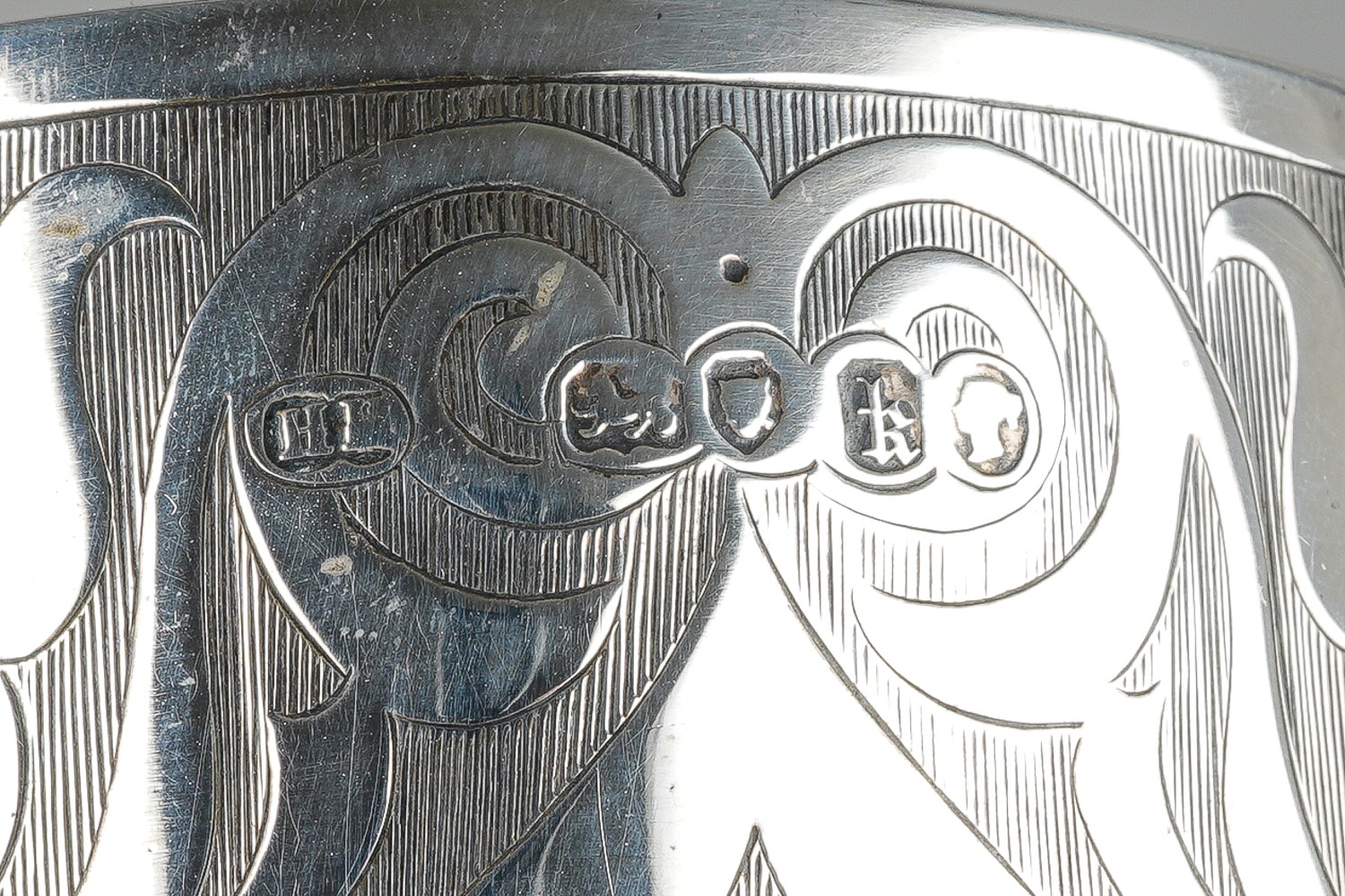 A Victorian silver goblet, engraved scrolling detail, vacant cartouche, on a stepped circular - Image 5 of 5