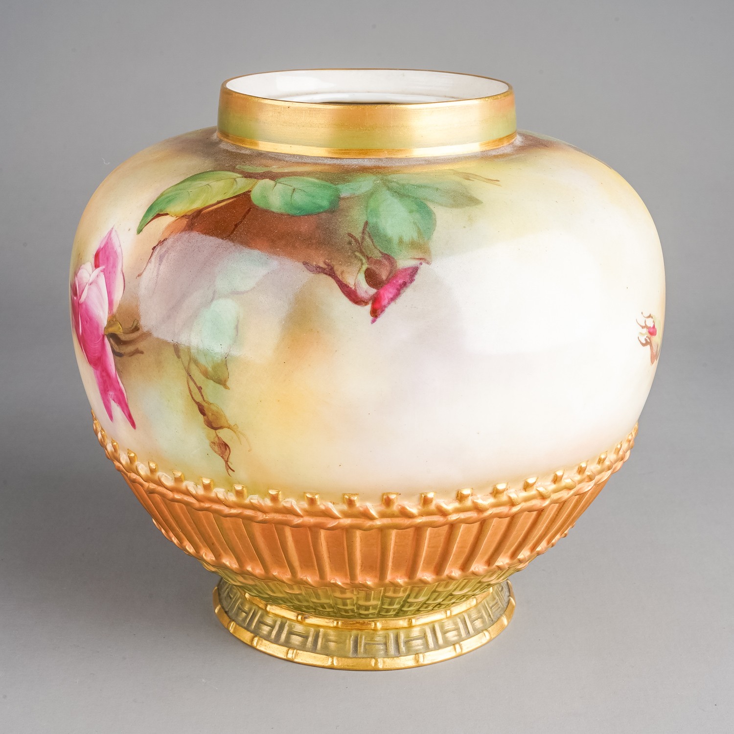 Worcester porcelain jar, hand painted with cabbage roses in pink and yellow, signed A. Chidley ( - Image 2 of 3