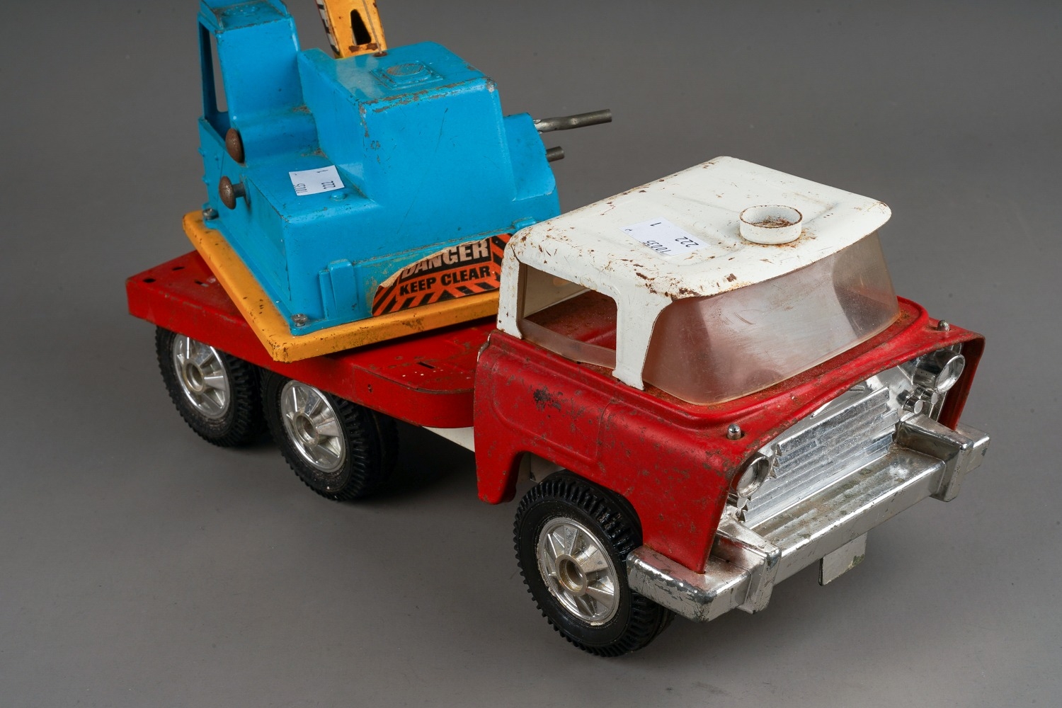 A 1960's Triang tinplate crane truck - Image 2 of 3