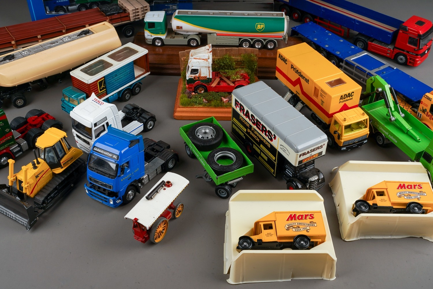 One tray of commercial diecast from various makers including Corgi (q) - Image 5 of 5