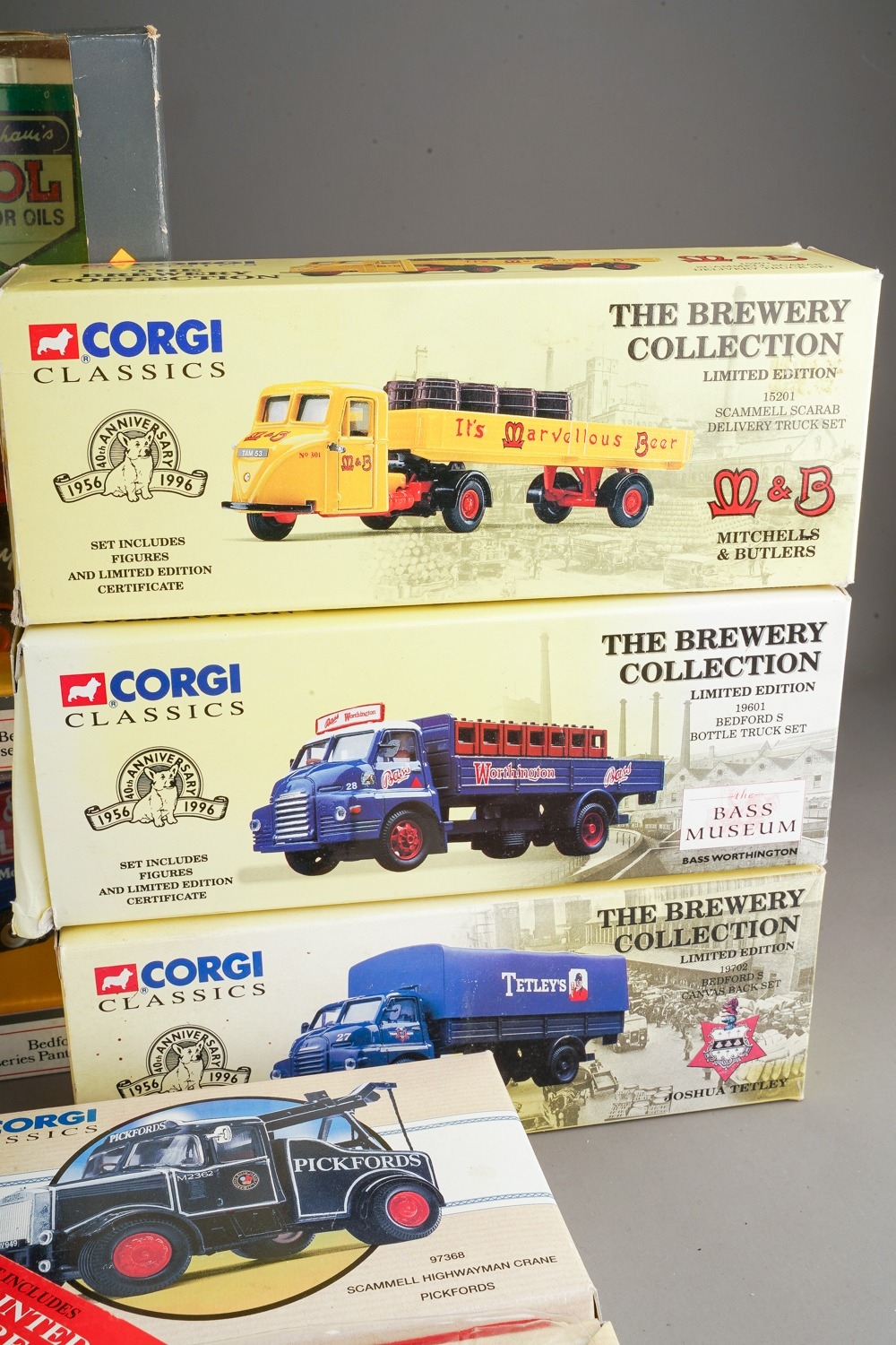 Corgi classics commercial vehicles to include Bedford Pantechnicon x 7 and brewery series. Boxed ( - Image 6 of 7