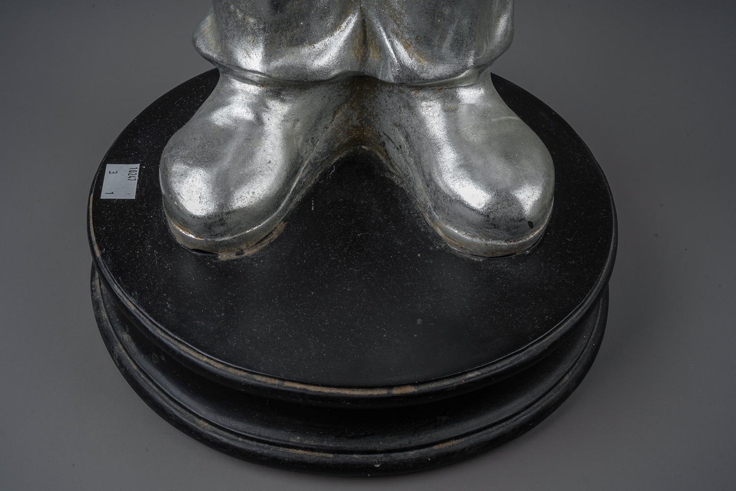 A floor standing silvered figure of dressed monkey with glass bowl in right hand (Butler tray), 82cm - Image 2 of 2