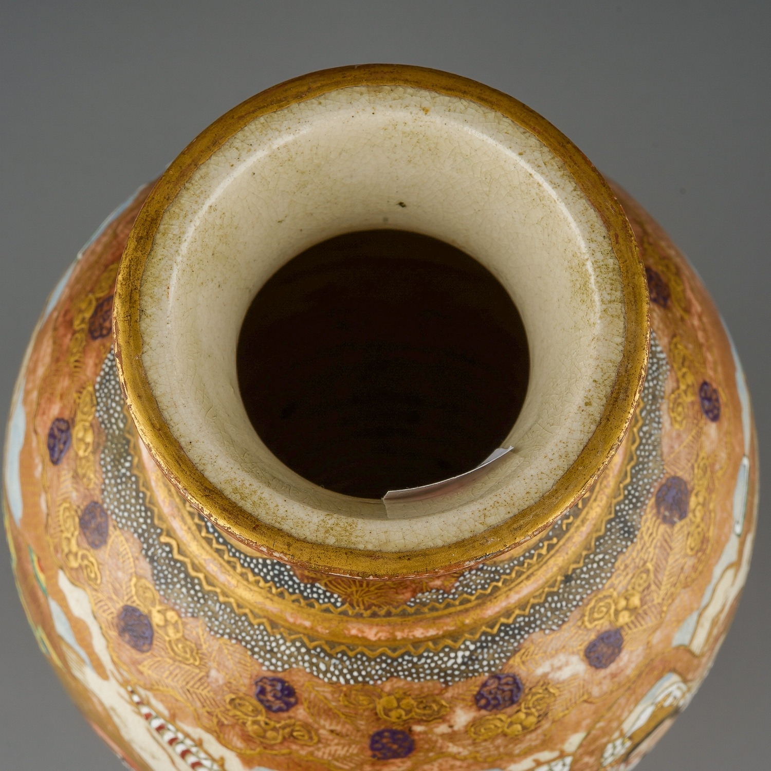 Fine Japanese Meiji era Satsuma pottery vase, marked to the base, approx. 24cm tall - Image 4 of 6