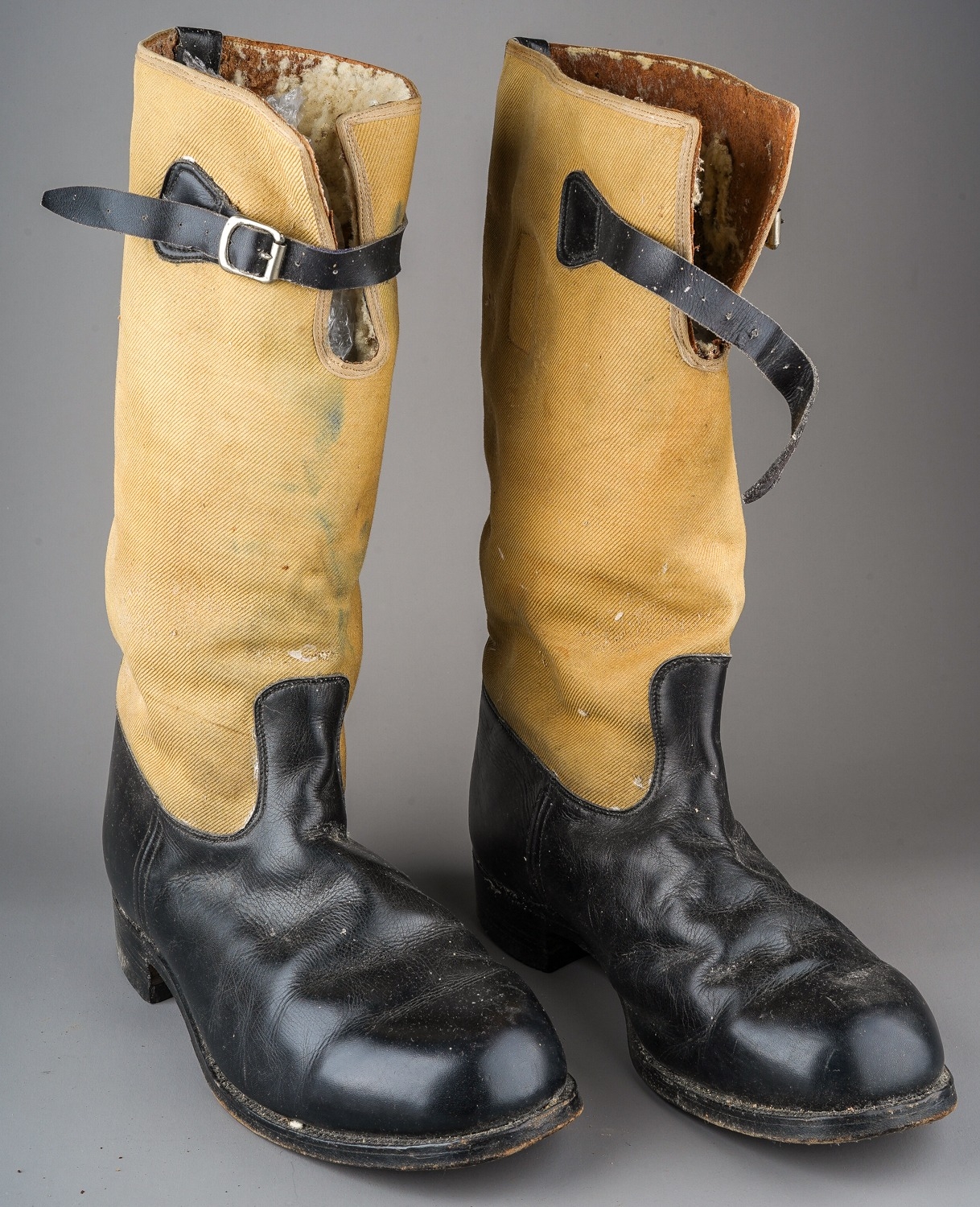 WW2 British RAF 1939 Pattern Flying Boots. Size 8 - 6 ' Watertight Wells Very System pattern. As - Image 5 of 7