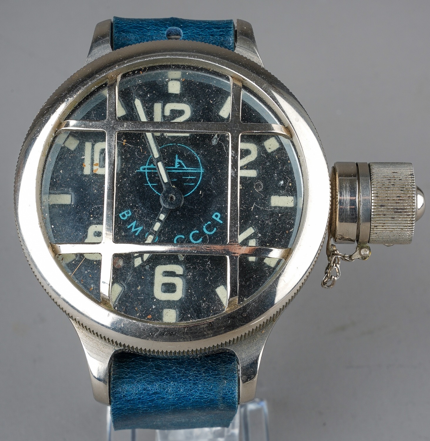 A Russian USSR/CCCP oversized divers watch, steel case with protective grill, black enamel dial with - Image 2 of 9