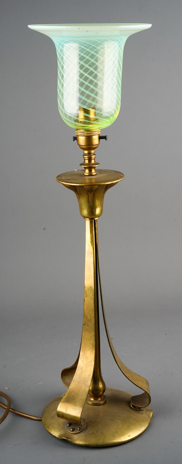Art Nouveau Benson style brass table lamp with vaseline shade. Height approx. 53cm