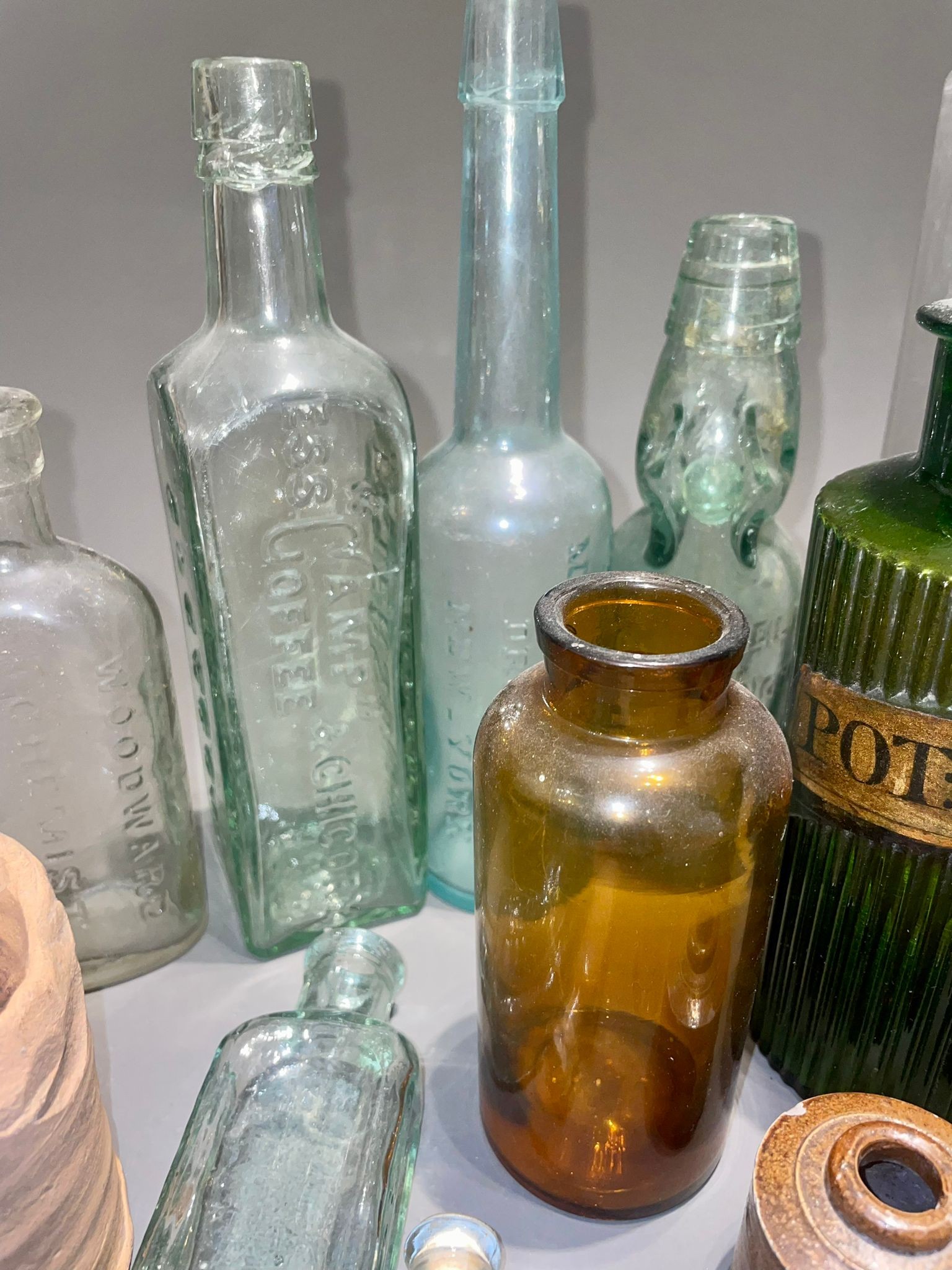 Glassware: early 20th Century bottles including Apothecary (Magnesia, OL:PET: ALB:, LIQ ARSENIC - Image 2 of 5