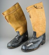 Canvas and Leather, size 6/6. The boots are showing age related wear, loss of Leather; the soles are