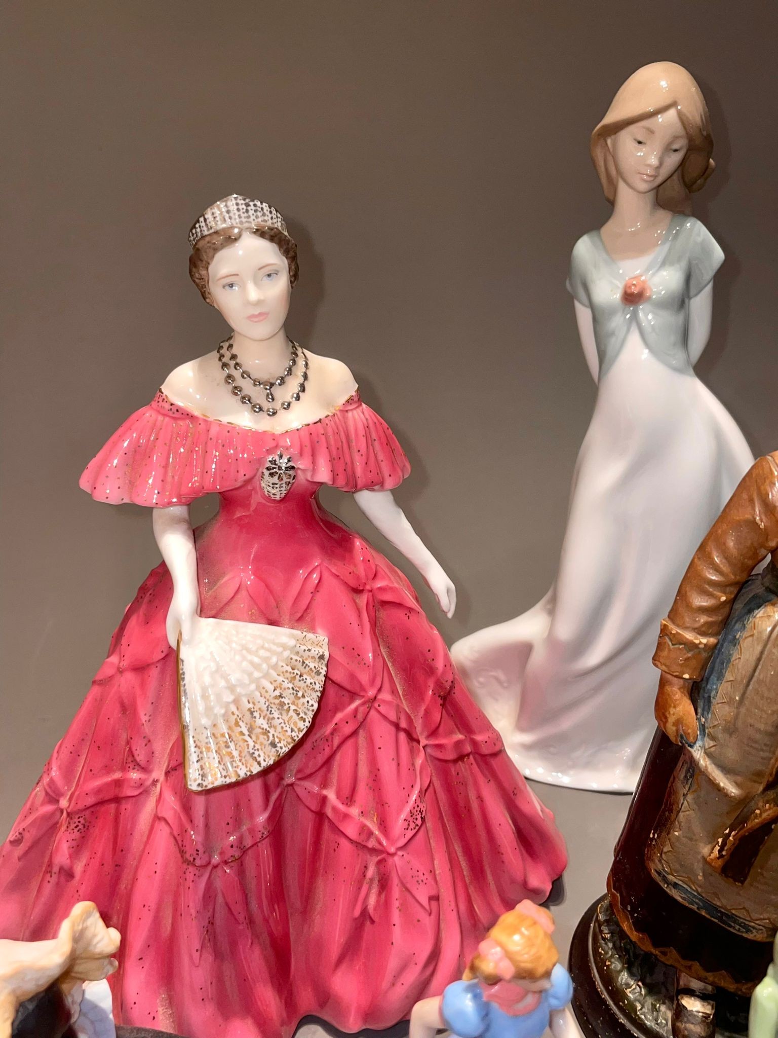 Assorted ceramic figures to include: Royal Worcester Queen Elizabeth, The Queen Mother (with - Image 3 of 5