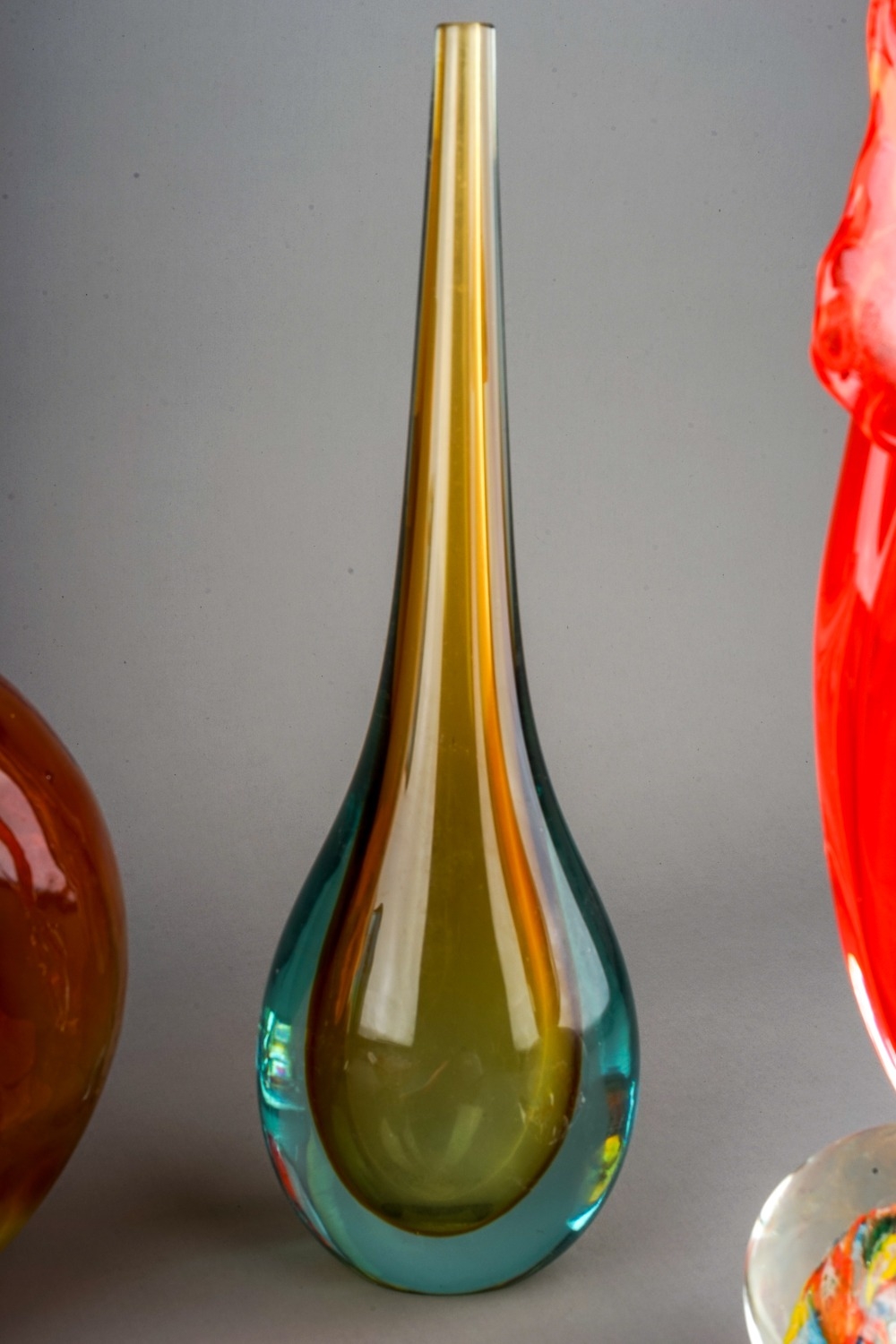 5 pieces of coloured art glass - including Blenko Mother of Child with its stopper and Murano - Image 2 of 7
