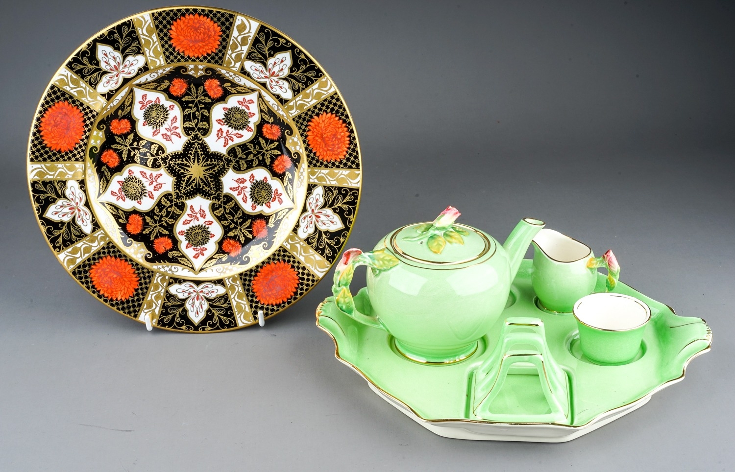 A Royal Winton apple green breakfast set comprising teapot, milk jug, sugar bowl and toast rack on - Image 3 of 10