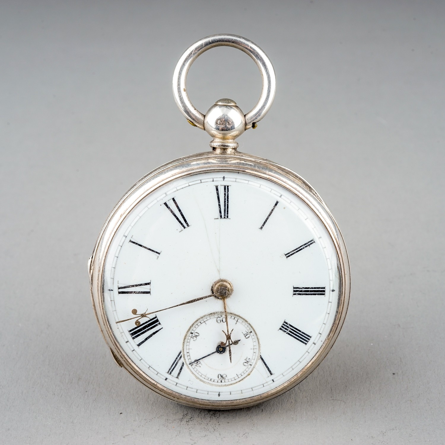 A Victorian silver openface pocket watch, 42mm white enamel dial with Roman numerals and