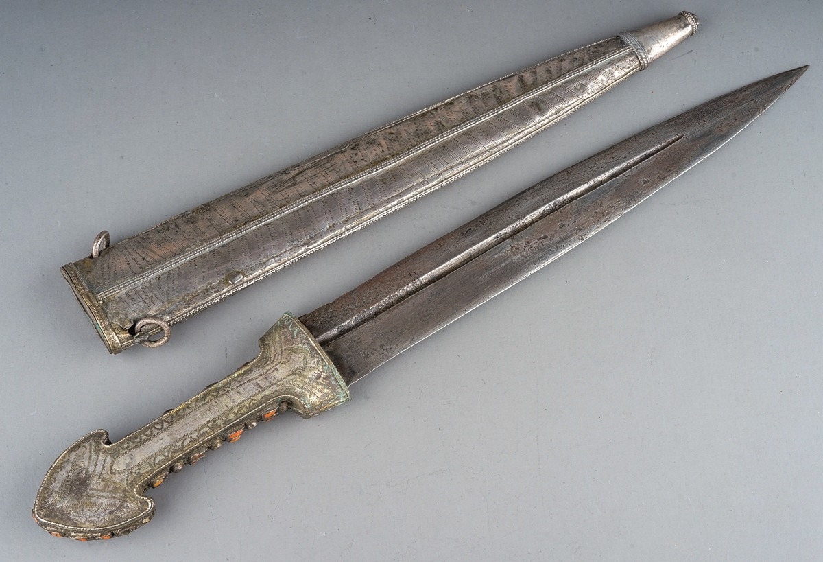 19th Century antique Turkish Ottoman empire Islamic dagger Kindjal silver set with coral - Image 4 of 11