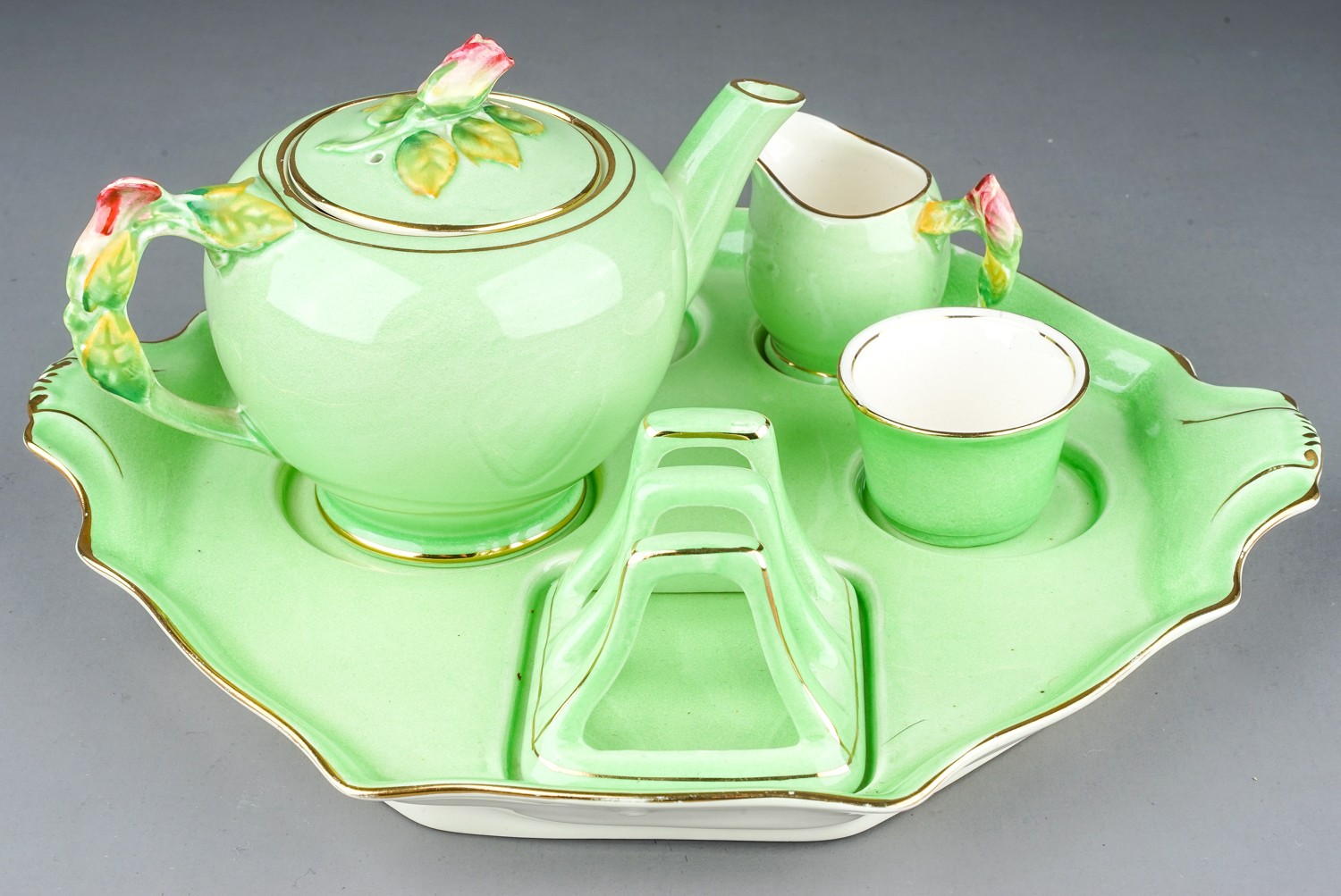 A Royal Winton apple green breakfast set comprising teapot, milk jug, sugar bowl and toast rack on - Image 6 of 10