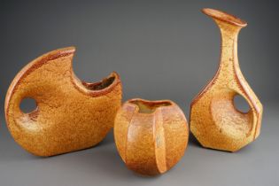 Roberto Rigon for Bertoncello; three pieces of Italian 1960s studio pottery each with orange mottled