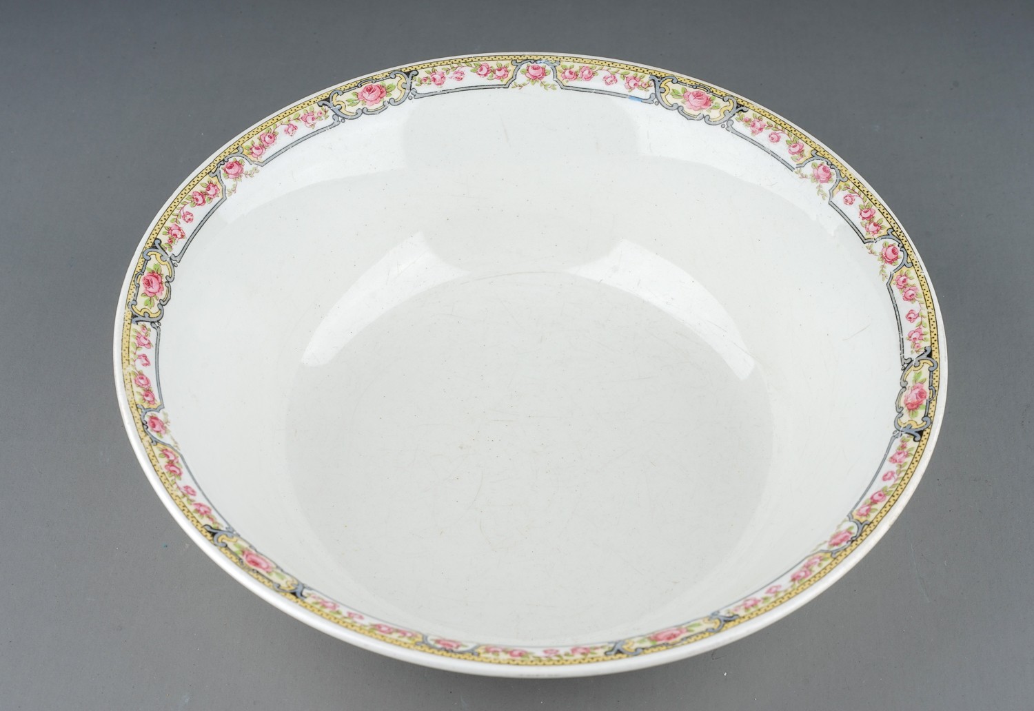 Alfred Meakin Keswick pattern fruit bowl made for LNER, marked LNER 1931 to base