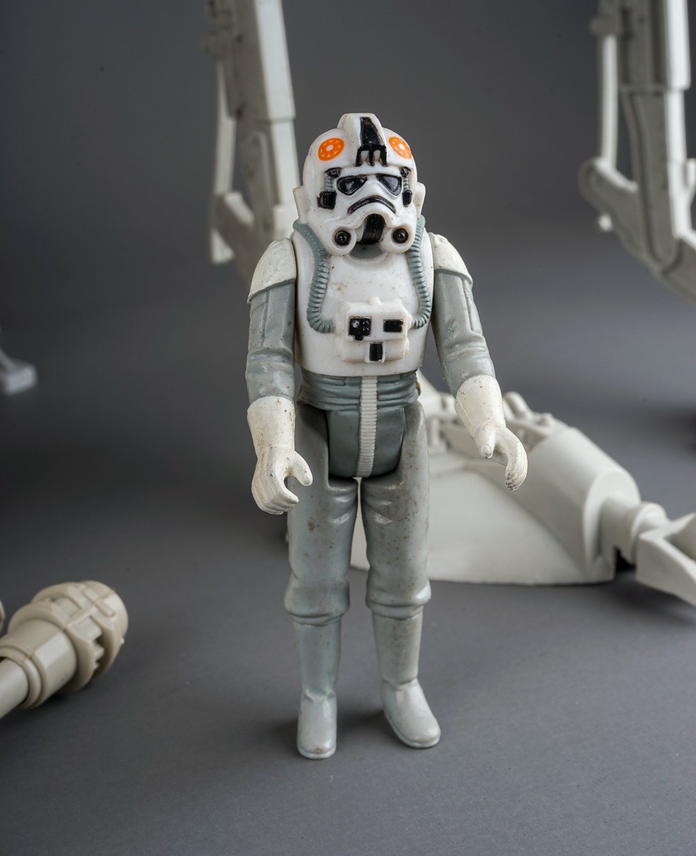 Star Wars 1980's vehicles and figures including AT-AT, AT-ST, Wampa, Taun Taun, Han Solo (Hoth) - - Image 7 of 9