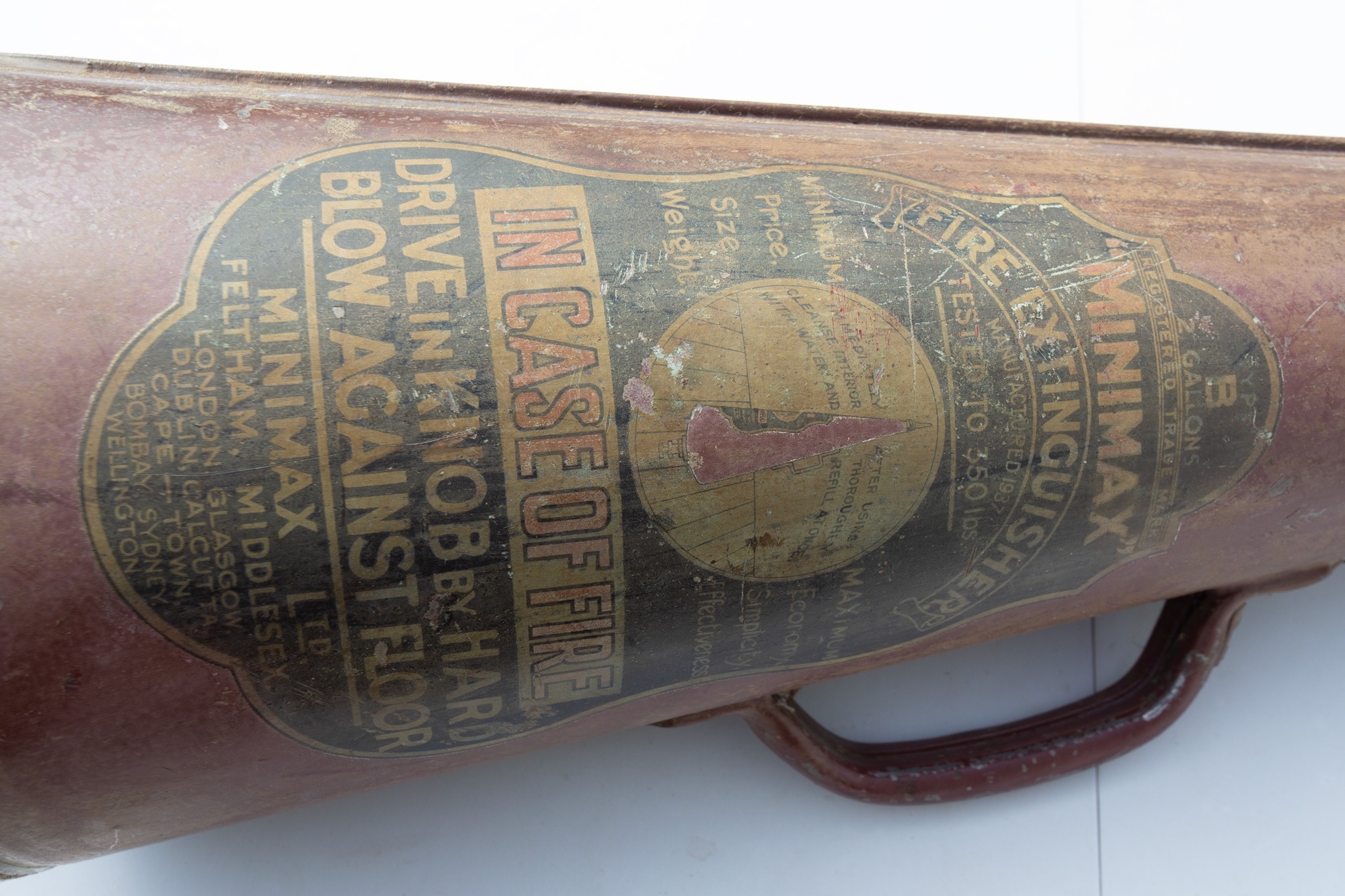 A vintage Minimax Fire Extinguisher - Image 2 of 2