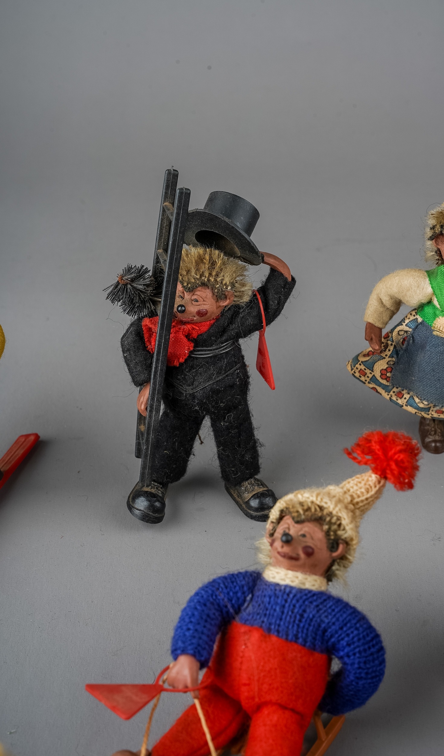 Steiff: a collection of twelve Peter Figuren Mecki hedgehogs to include: monk, chimney sweep, skier, - Image 3 of 7