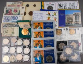 A collection of GB and World coins to include 2002 Jubilee £5 crown etc (1 box)