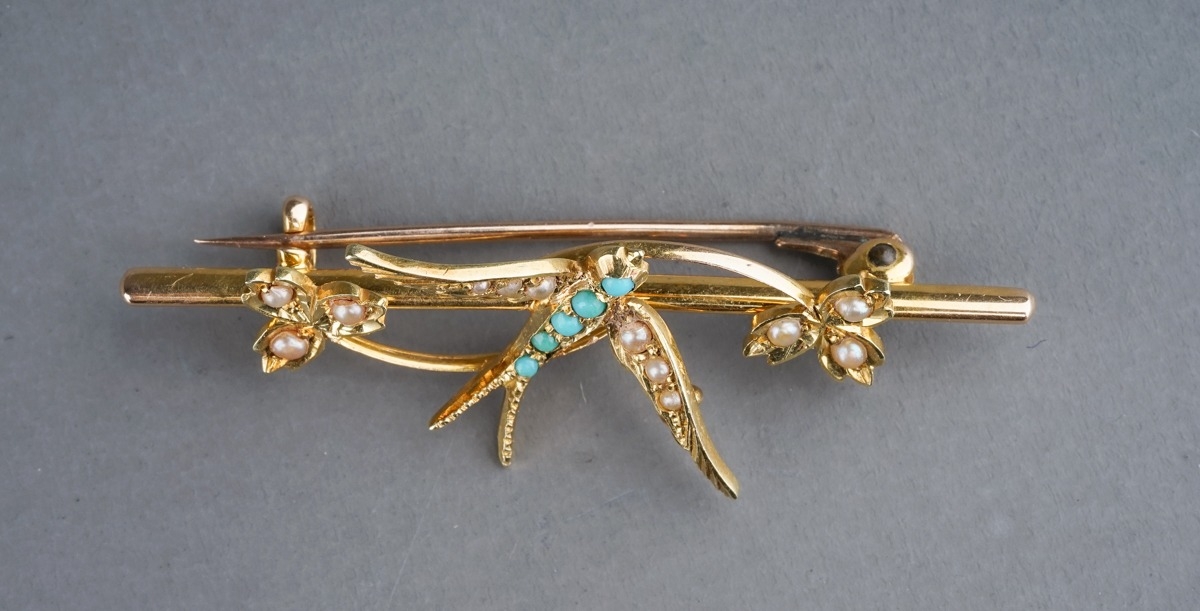 A Victorian yellow gold turquoise and pearl star brooch/pendant, hinged pin and pendant loop, approx - Image 6 of 8
