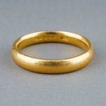 A 22ct yellow gold wedding band, size Q, gross weight approx 6.2g