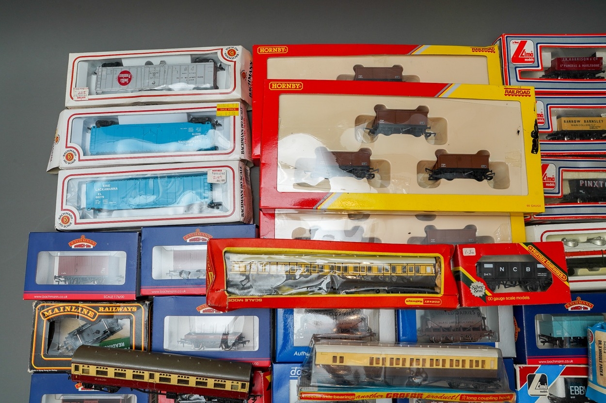 Lot 601 - Hornby Model Railway 00 Gauge "The Cornish