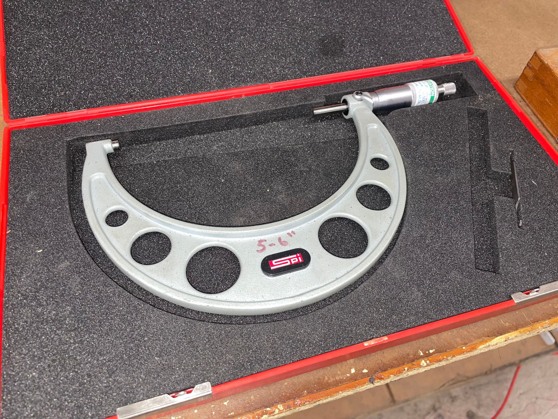 SPI 5" to 6" Micrometer