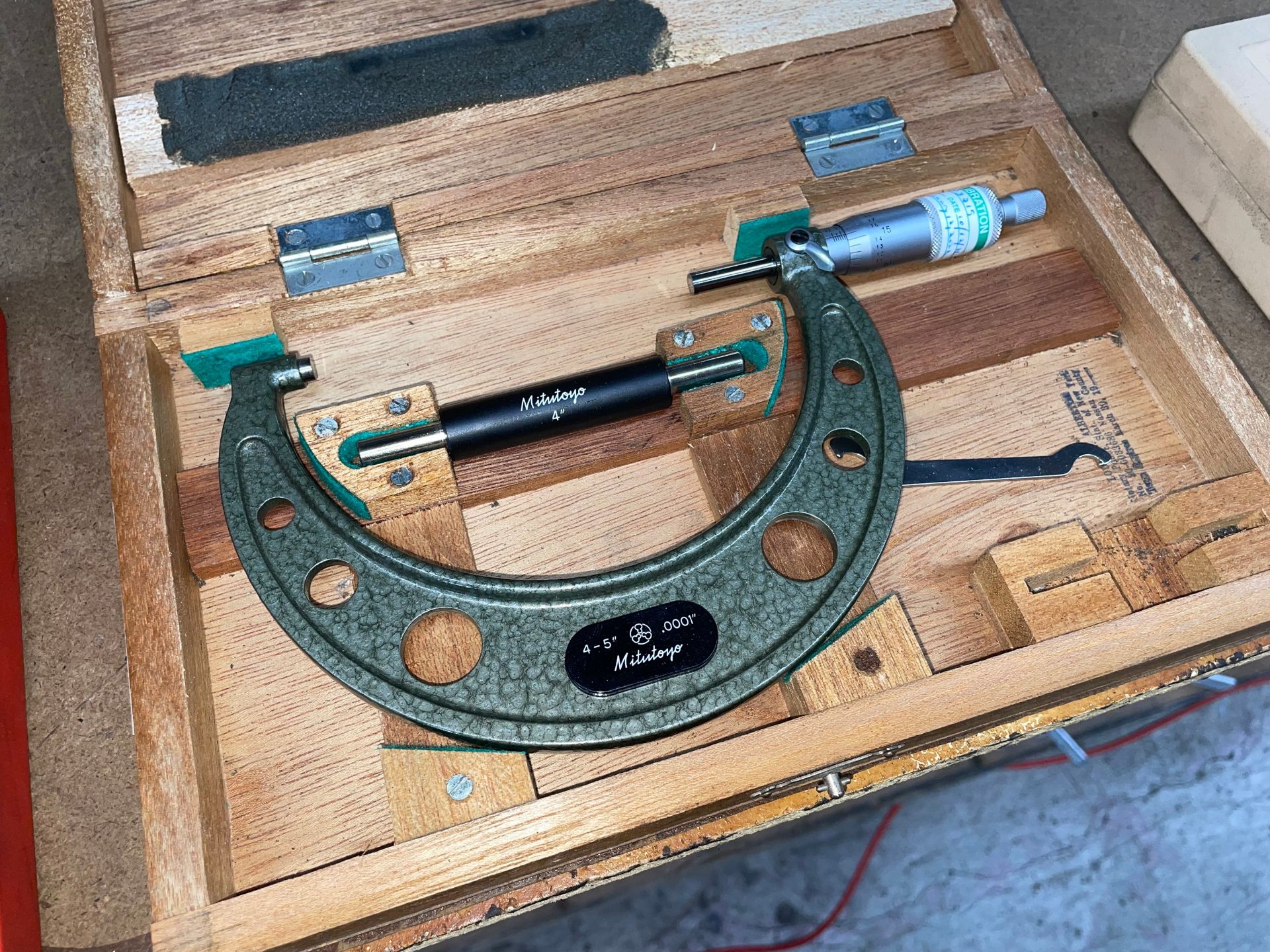 Mitutoyo 4" to 5" Micrometer - Image 2 of 3