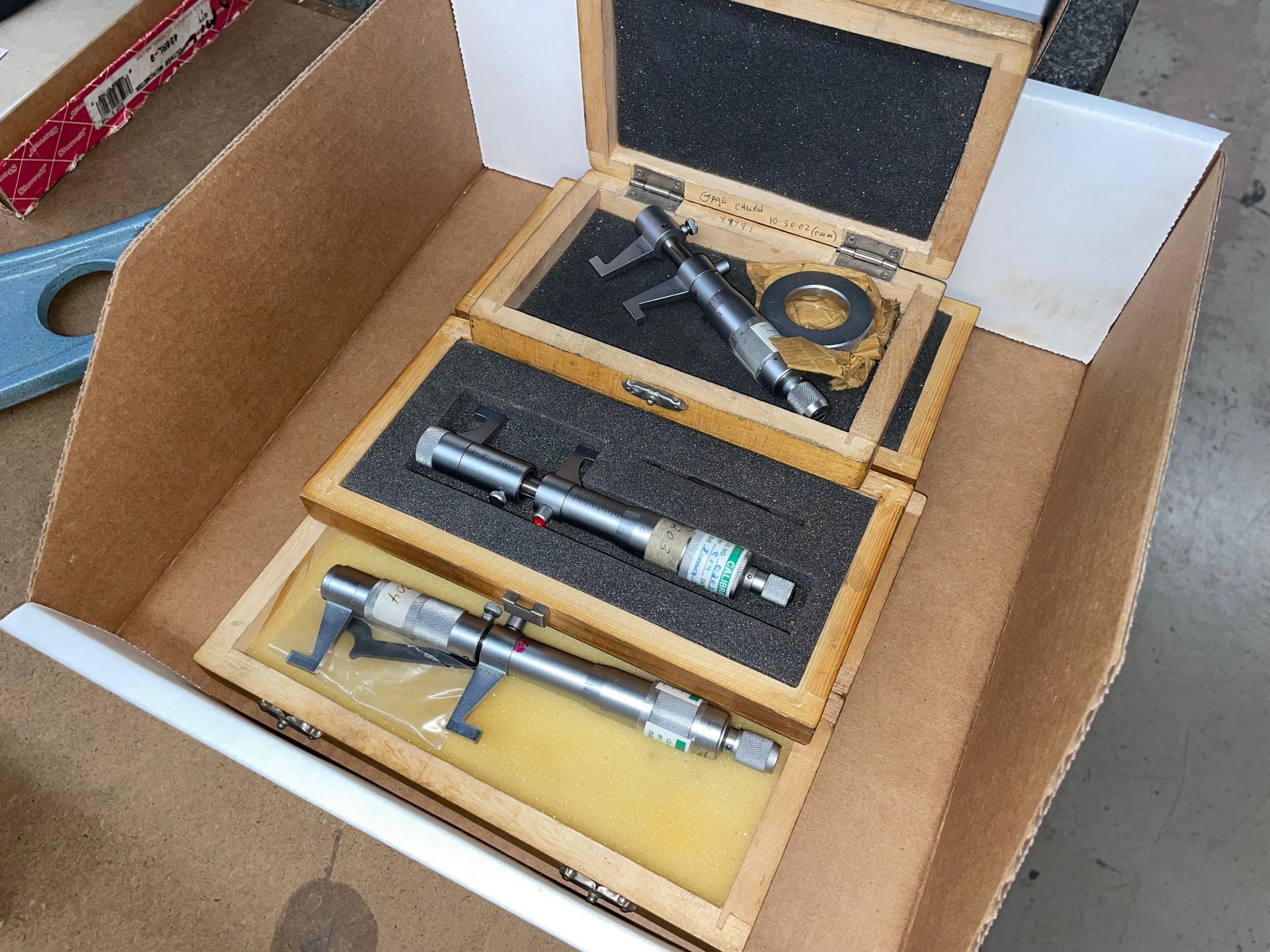 Lot with (3) Inside Micrometers