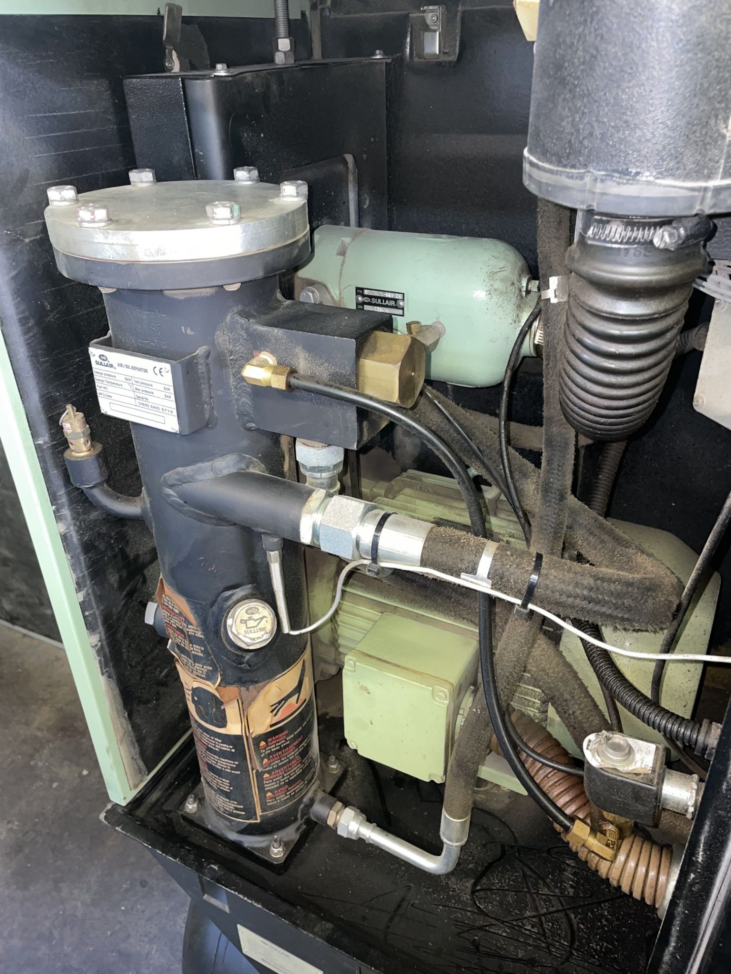 LOW LISTED HOURS! Sullair ShopTek ST709 AC Sull Rotary Screw Air Compressor - Image 4 of 8