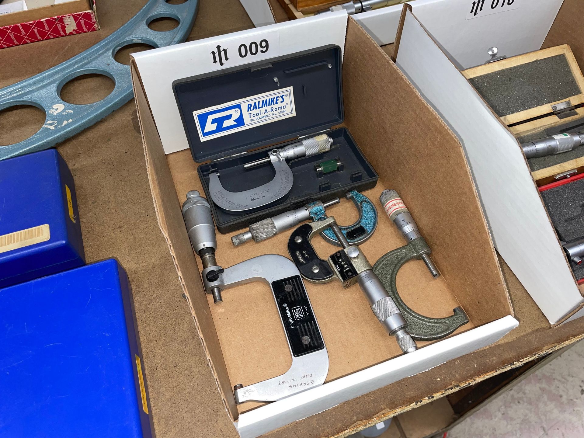 Lot with a Various Micrometers - Image 2 of 2
