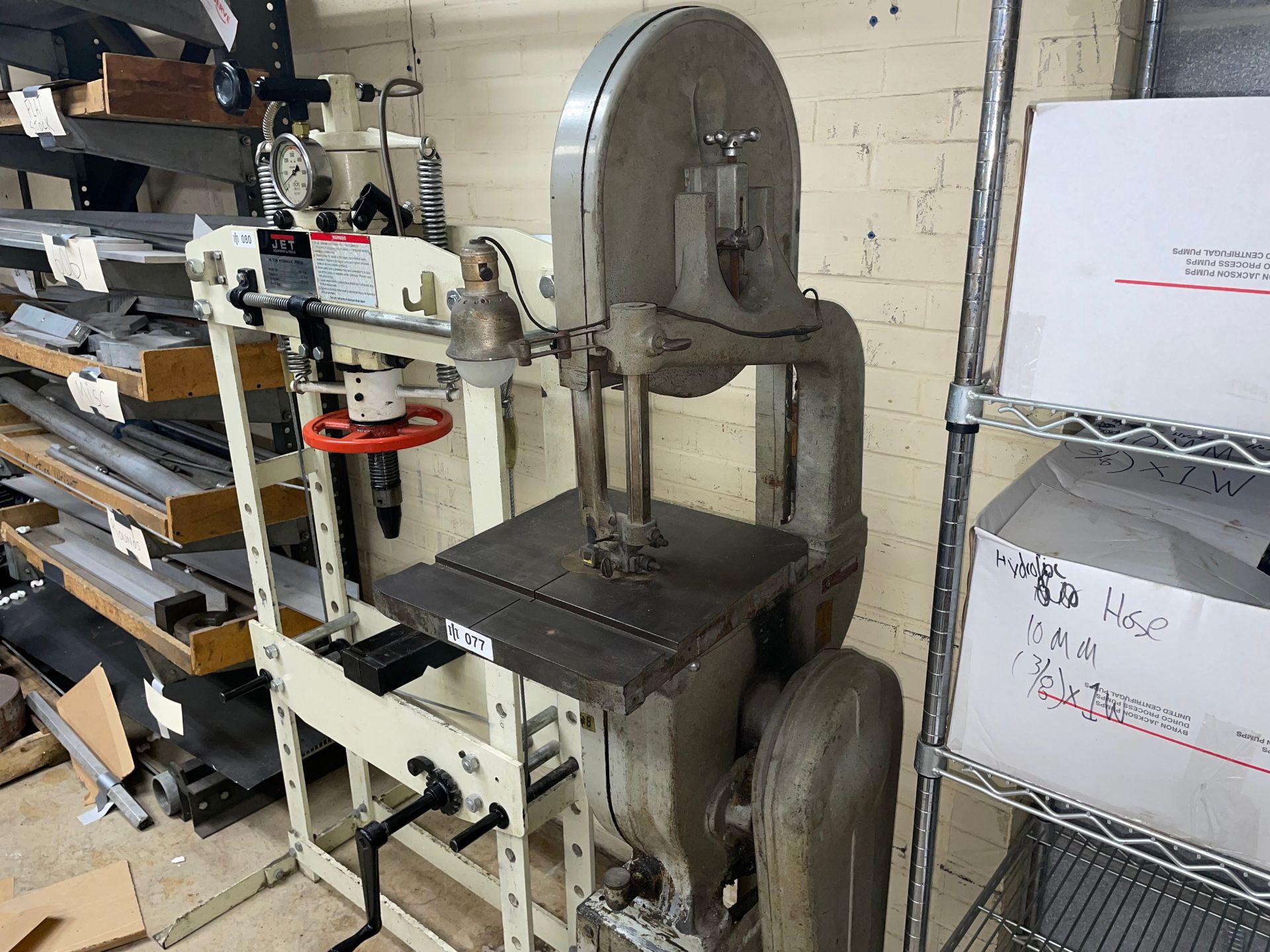 Delta Vertical Band Saw - Image 2 of 4
