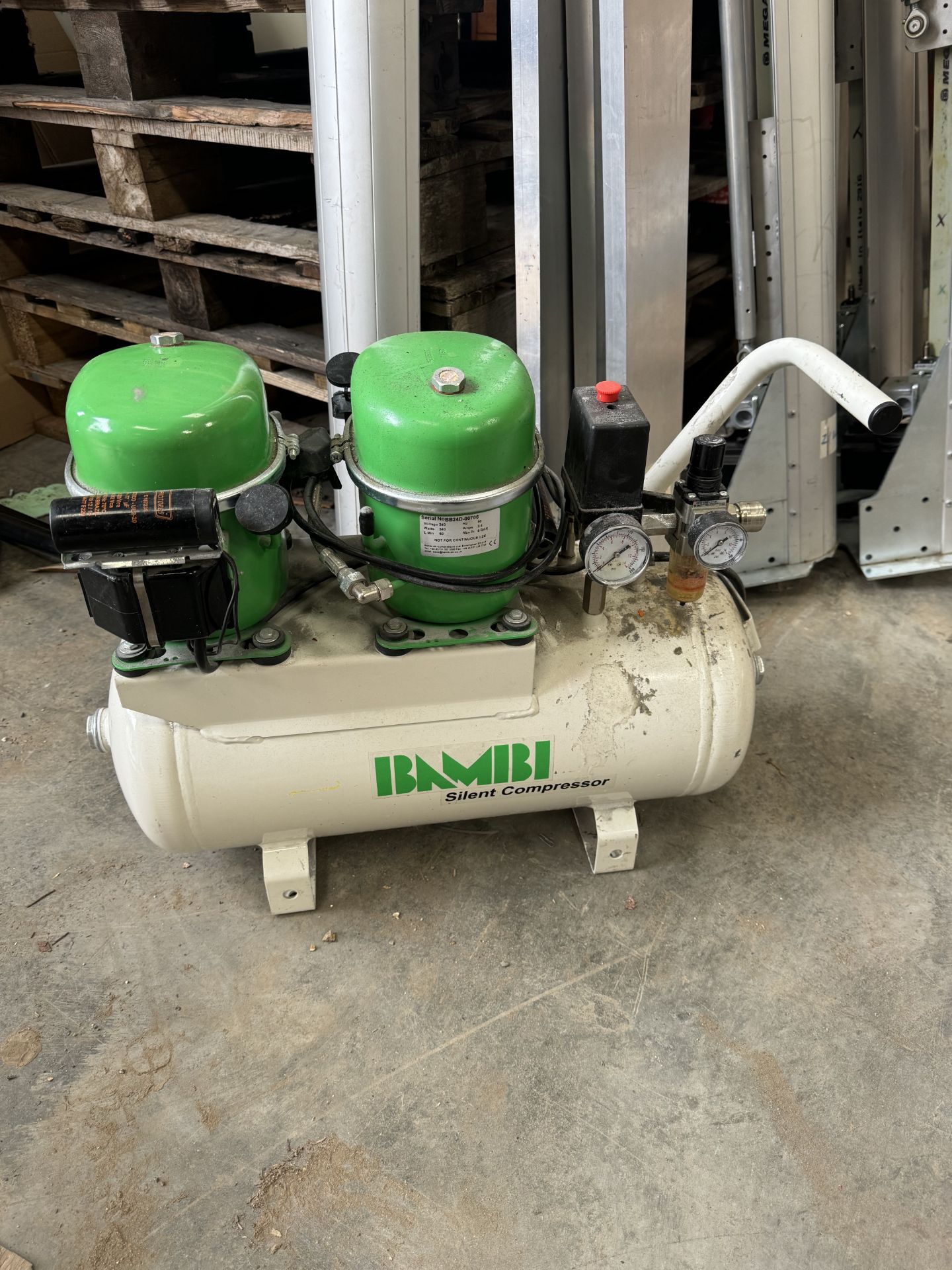 IBambi Silent compressor with metal display stand - Bild 2 aus 2