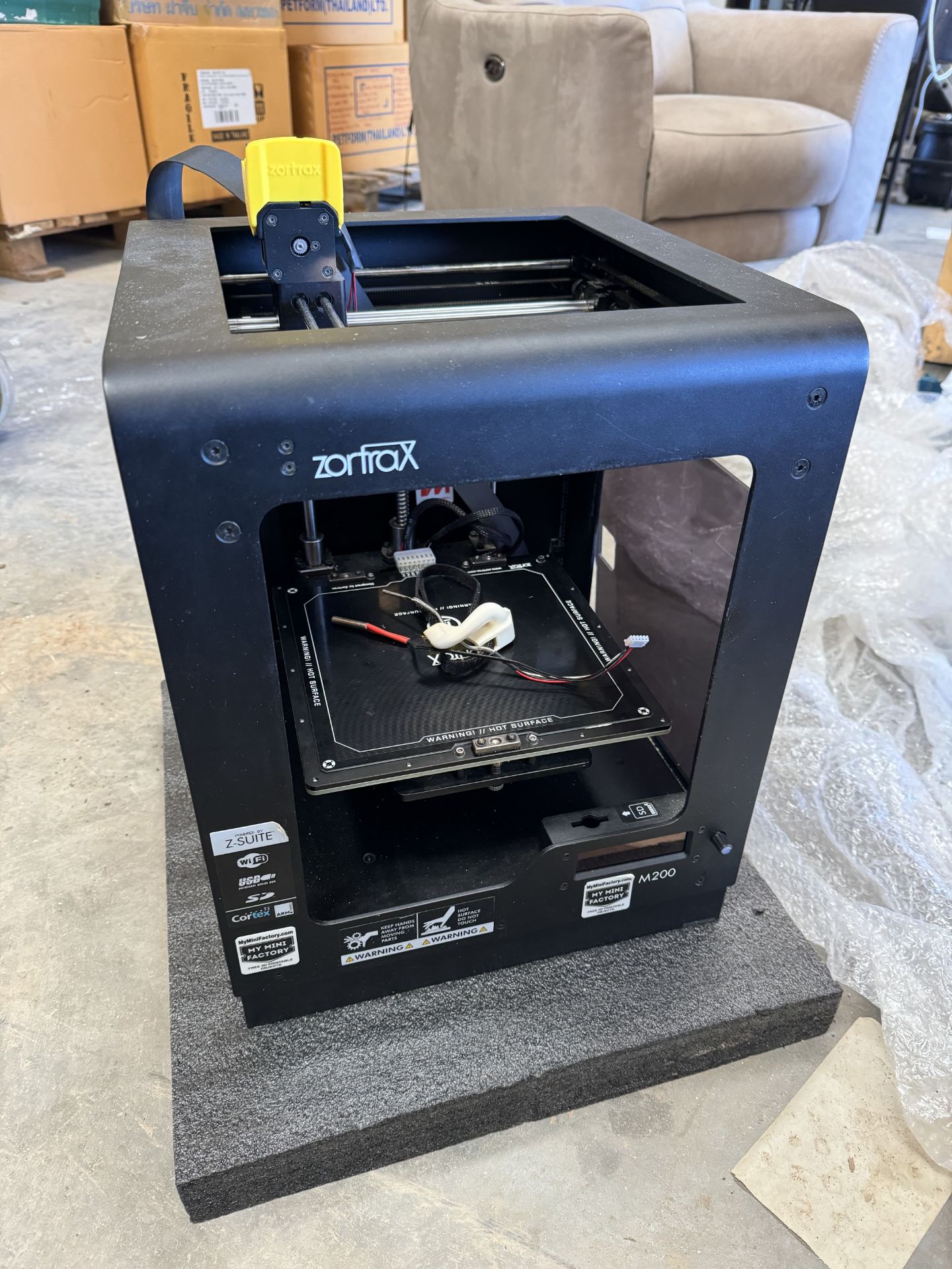 Zortrax M-200 3d printer