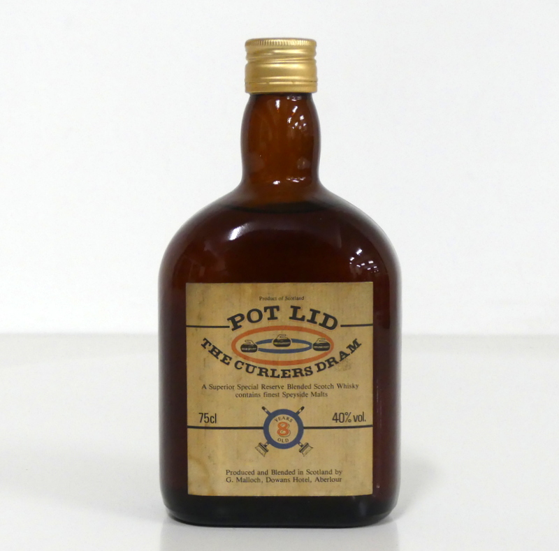 175-cl bt Pot Lid 'The Curlers Dram' 8YO A Superior Special Reserve Blended Scotch Whisky 40% aged