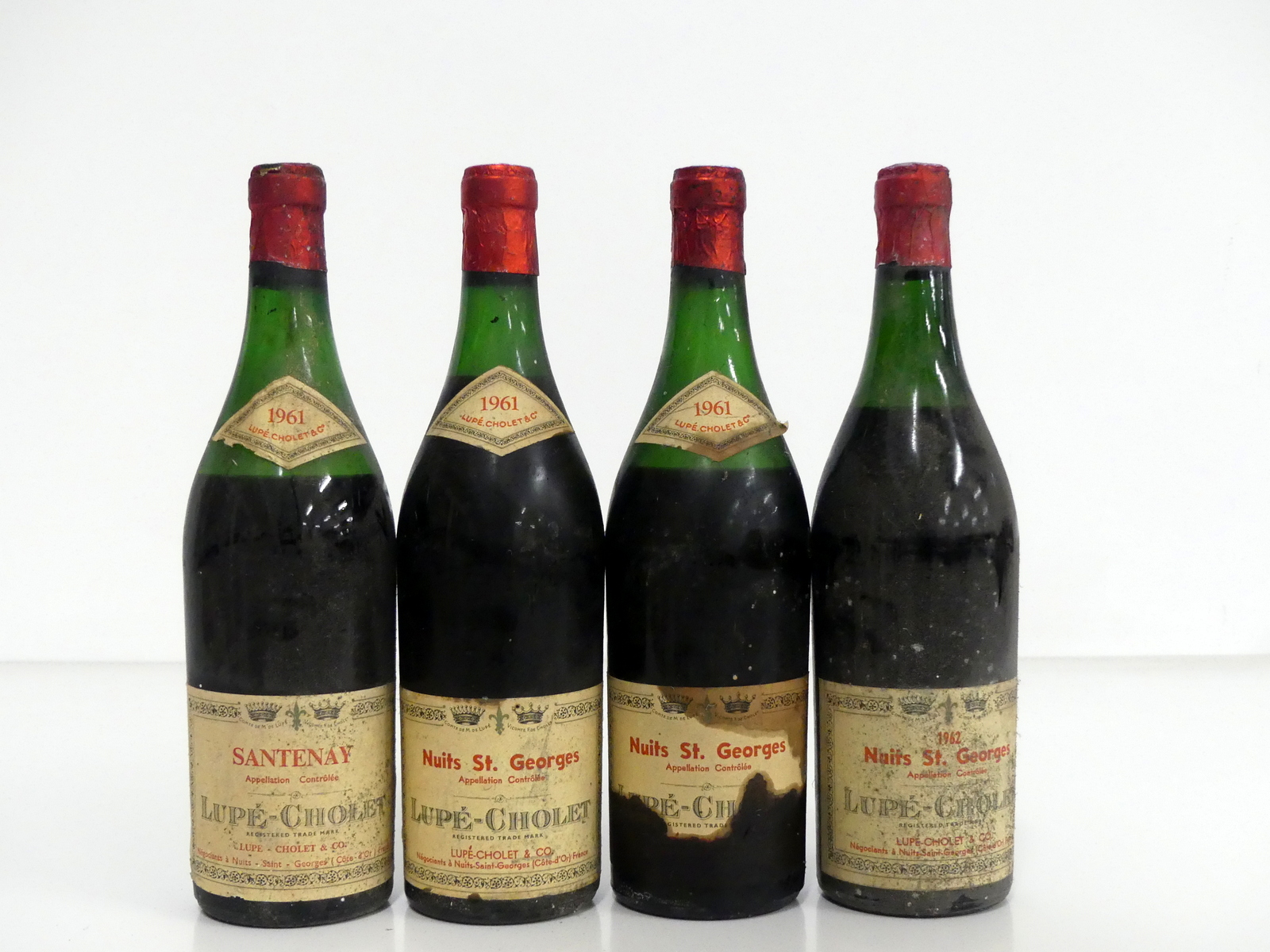 1 bt Santenay 1961 Lupé-Cholet bls, bs 2 bts Nuits-St-Georges 1961 Lupé-Cholet us, bls/ls, bs, stl 1
