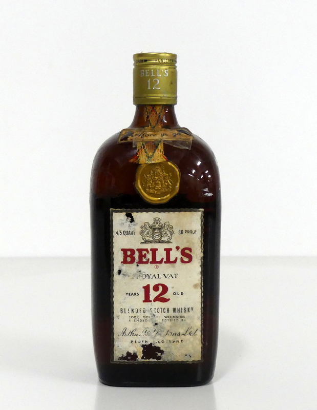 1 4/5 quart bt Bells Royal VAT 12YO Blended Scotch Whisky 86° proof cdl
