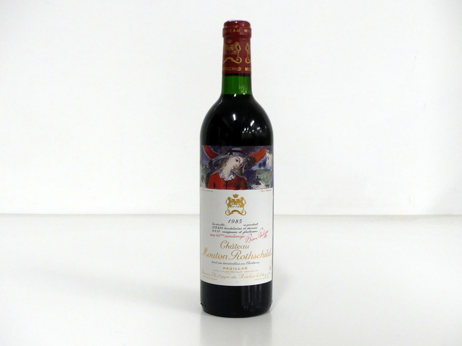 V 1 bt Ch. Mouton-Rothschild 1985 Pauillac, 1er Cru Classé, Paul Delvaux Label, ts, sl crusted