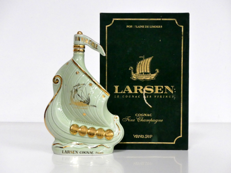 1 bt Larson 'Le Cognac de Vikings' Fine Champagne Cognac Porcelaine de Limoges 'Viking Ship