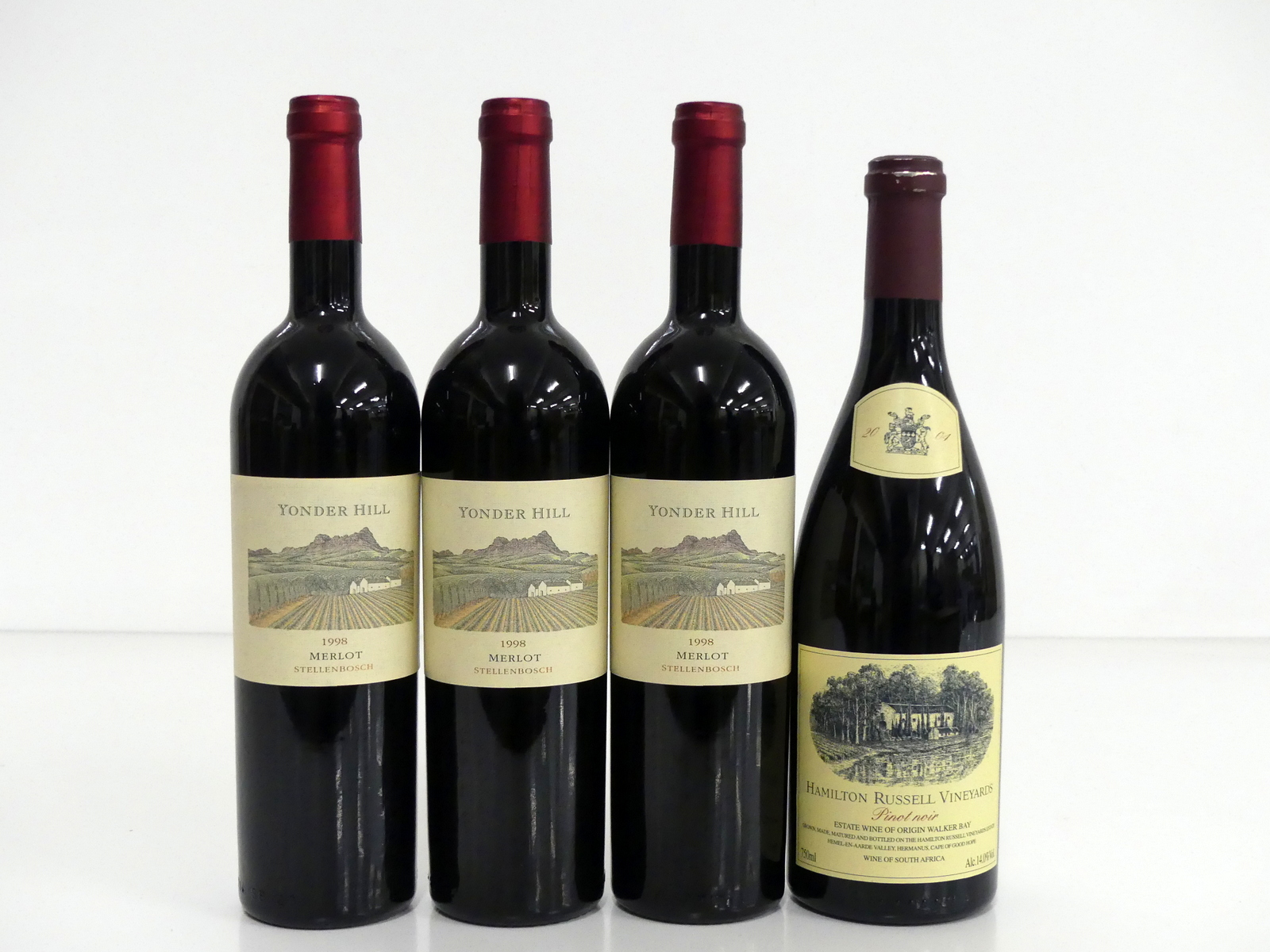 3 bts Yonder Hill Merlot 1998 Stellenbosch i.n 1 bt Hamilton Russell Vineyards Pinot Noir 2004Walker