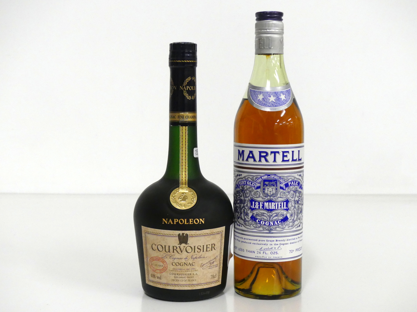 1 70-cl bt Courvoisier V.S. Napoleon Cognac 40% damaged capsule but seal remains intact 1 24 fl oz