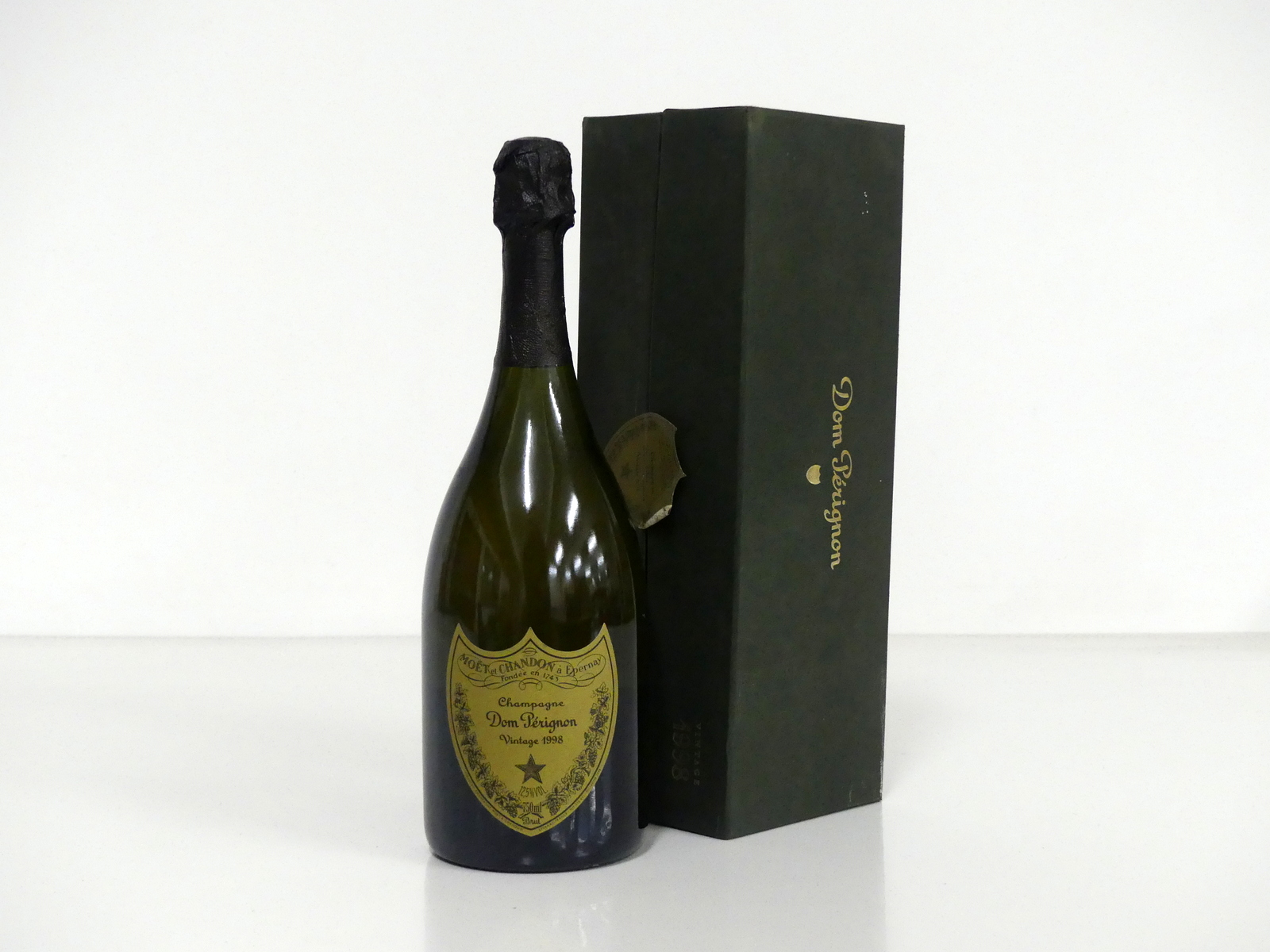 1 bt Dom Pérignon Vintage Champagne 1998 oc