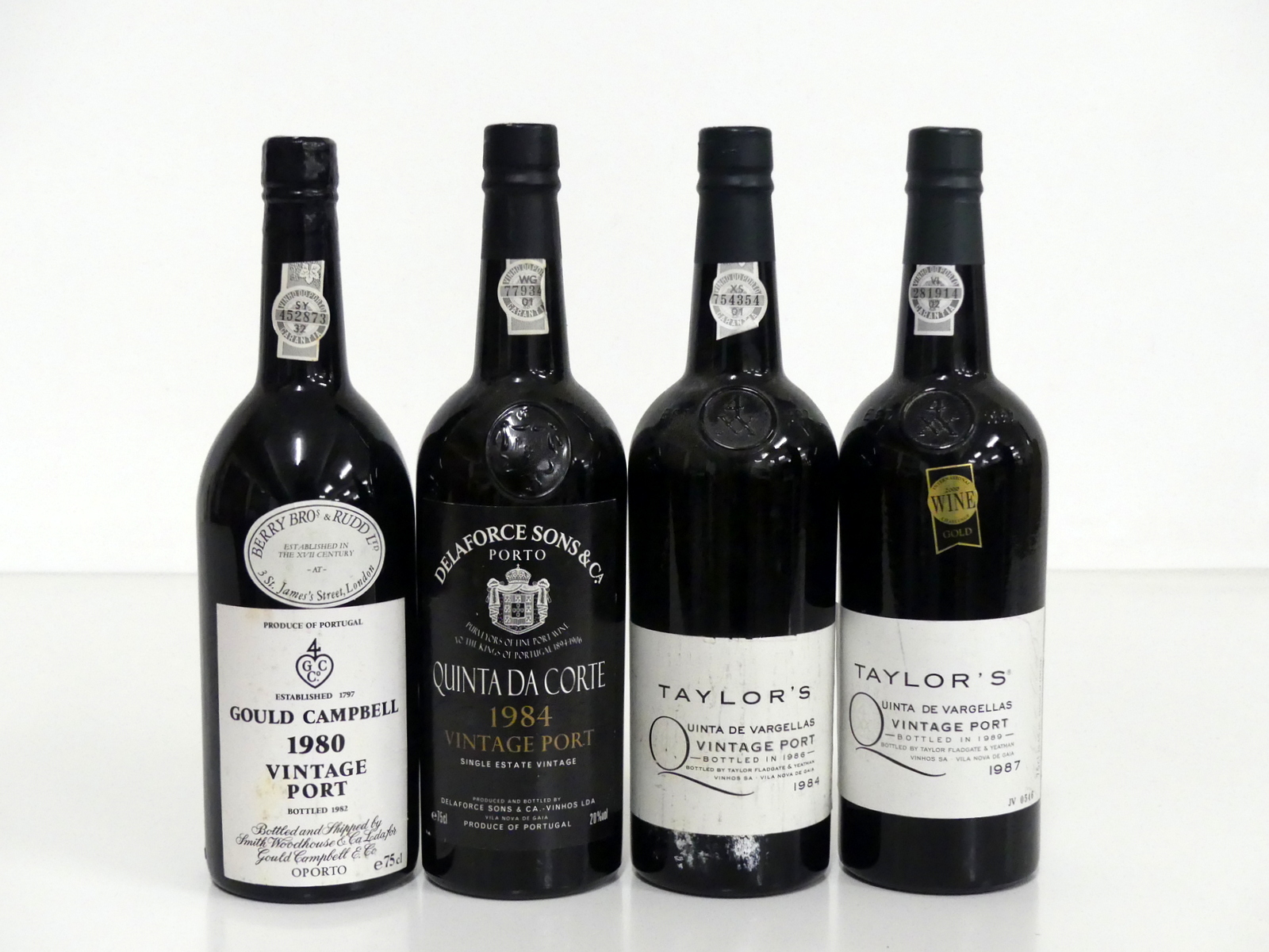 1 bt Gould Campbell 1980 Vintage Port BB&R slip label 1 bt Delaforce Quinta da Corte 1984 Vintage