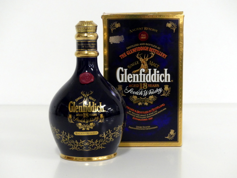 1 70-cl bt Glenfiddich Ancient Reserve 18YO Single Malt Scotch Whisky 43% Ceramic Decanter oc