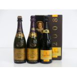 1 bt Veuve Clicquot Ponsardin Carte Or 1980 foil top removed, vsl cdl 1 bt Veuve Clicquot