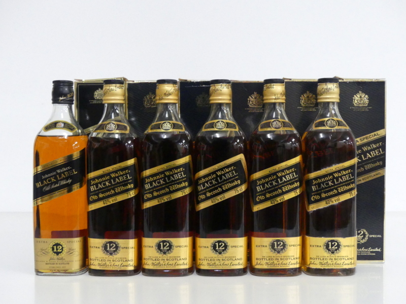 6 75-cl bts Johnnie Walker Black Label 12YO Whisky ind oc, believed 1980's