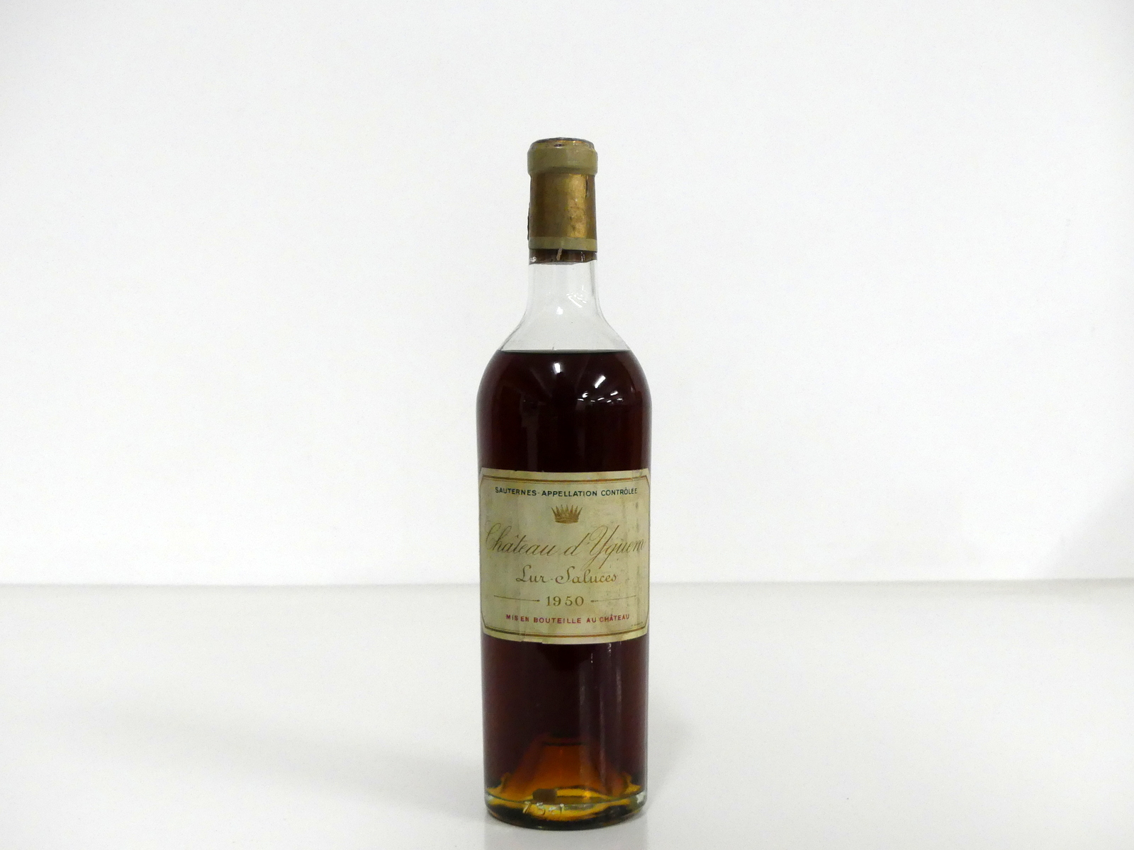 1 bt Ch. d'Yquem 1950 Sauternes 1er Grand Cru Classé ms, vsl foil damage, aged label