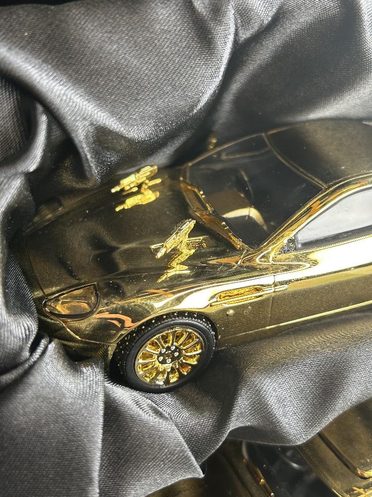 SOLD VIA BUY IT NOW-PLEASE DO NOT BID- Corgi Gold Plated James Bond - Aston Martin DB5 & V12 - Image 7 of 8